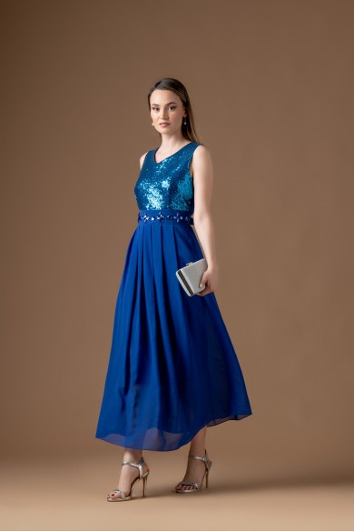 Μακρύ μπλε ηλεκτρίκ φόρεμα με παγέτες στο πάνω μέρος Μακρύ μπλε ηλεκτρίκ φόρεμα με παγέτες στο πάνω μέρος