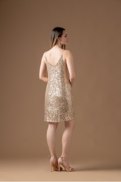 Κοντό χρυσό φόρεμα με παγέτα Κοντό χρυσό φόρεμα με παγέτα