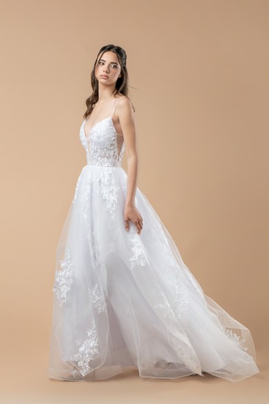 Νυφικό φόρεμα απλικέ