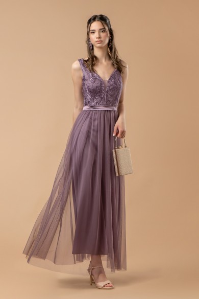 Μακρύ σε λιλά απόχρωση με δαντέλα και τούλινη φούστα