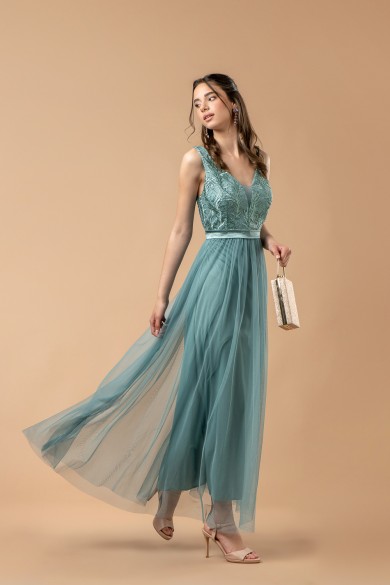 Μακρύ τσαγαλί φόρεμα με δαντέλα στο μπούστο Μακρύ τσαγαλί φόρεμα με δαντέλα στο μπούστο