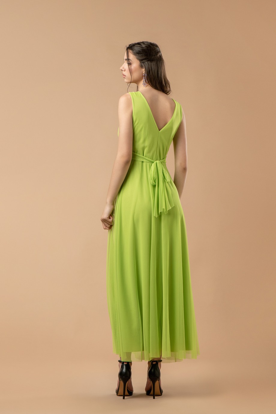 Μακρύ πράσινο τούλινο φόρεμα με ζώνη