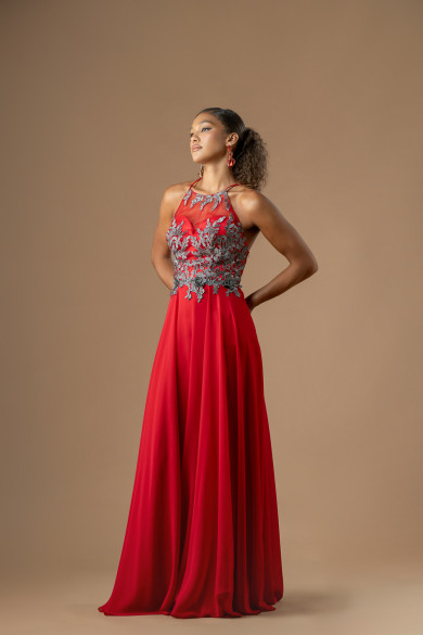 Μακρύ κόκκινο φόρεμα με διαφάνεια και ασημένια λουλούδια