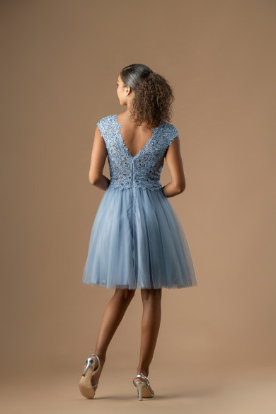 Κοντό παστέλ γαλάζιο φόρεμα με δαντελένιο μπούστο και τούλινη φούστα Κοντό παστέλ γαλάζιο φόρεμα με δαντελένιο μπούστο και τούλινη φούστα