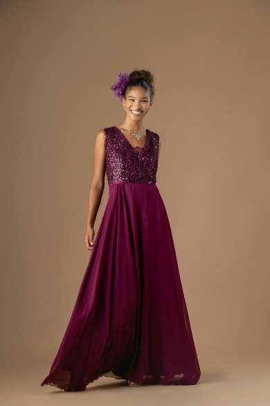 Μακρύ βυσσινί φόρεμα με παγιέτες και αέρινη φούστα