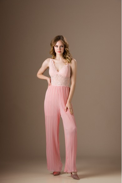 Σομόν φόρμα με δαντέλα στο μπούστο