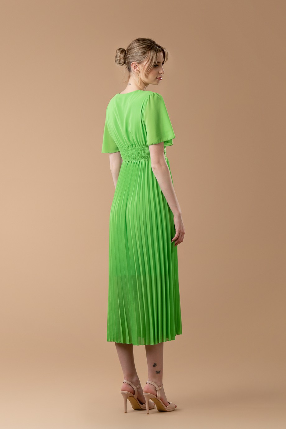 Μακρύ πράσινο φόρεμα