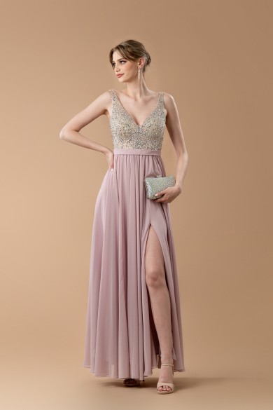 Μακρύ ροζ φόρεμα Μακρύ ροζ φόρεμα