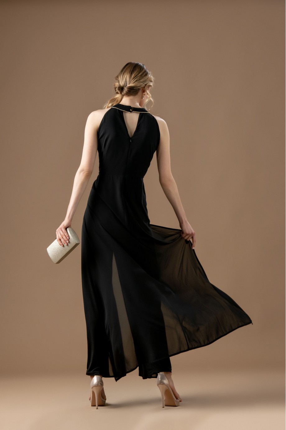 Μαύρη φόρμα 