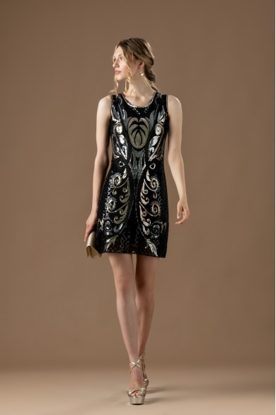 Κοντό μαύρο  φόρεμα με ασημί λεπτομέρειες