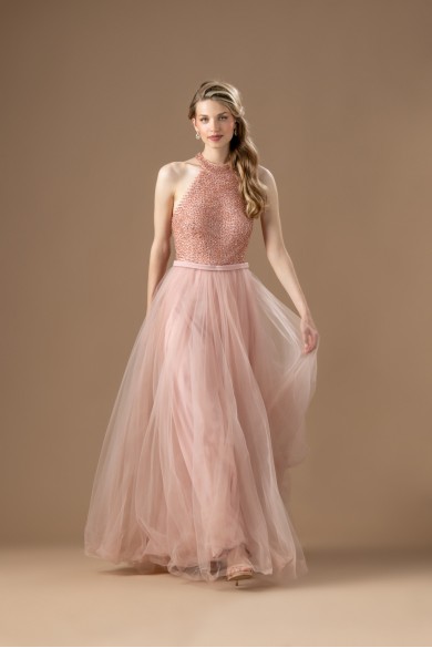 Μακρύ ροζ τούλινο φόρεμα