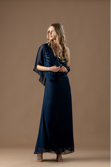 Μακρύ σκούρο μπλε φόρεμα Μακρύ σκούρο μπλε φόρεμα