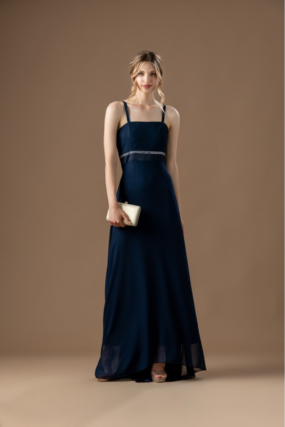 Μακρύ σκούρο μπλε φόρεμα