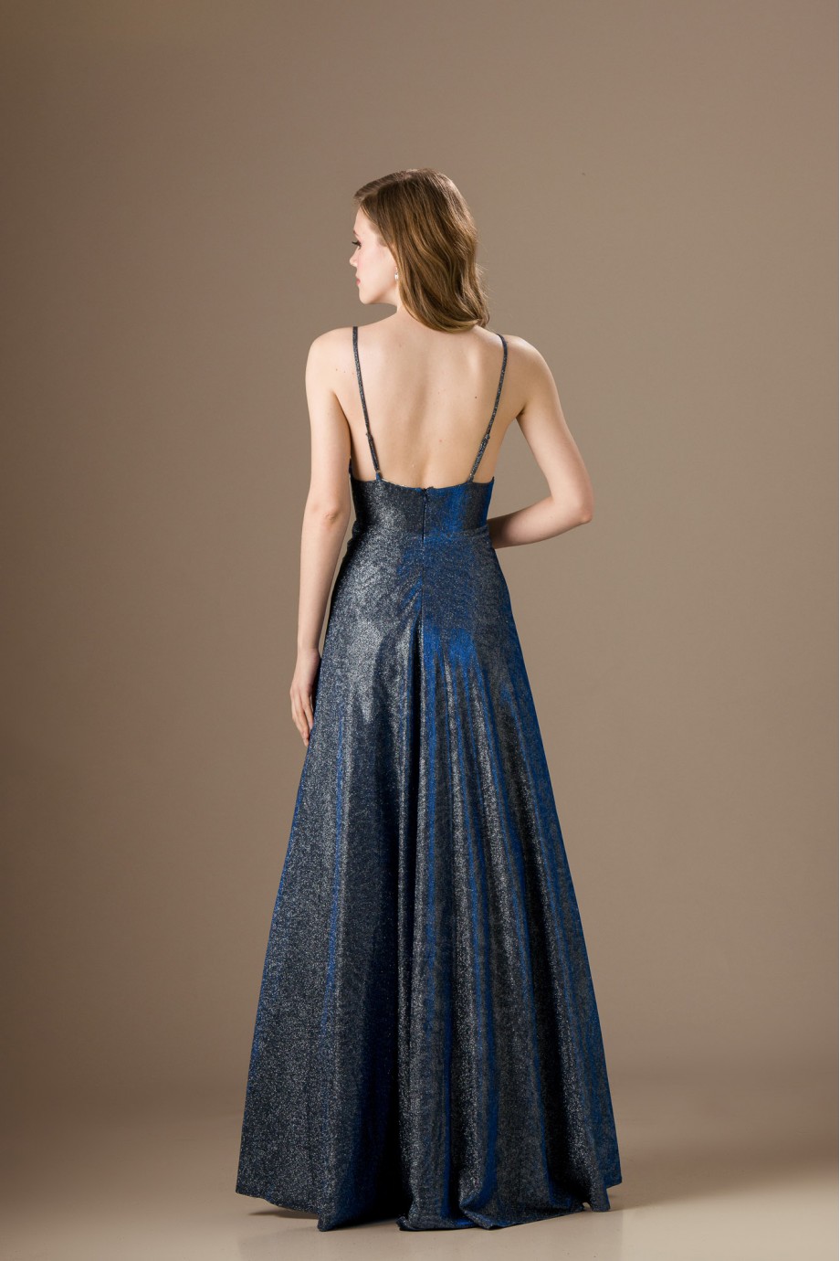 Μακρύ σκούρο μπλε ασημί εξώπλατο φόρεμα