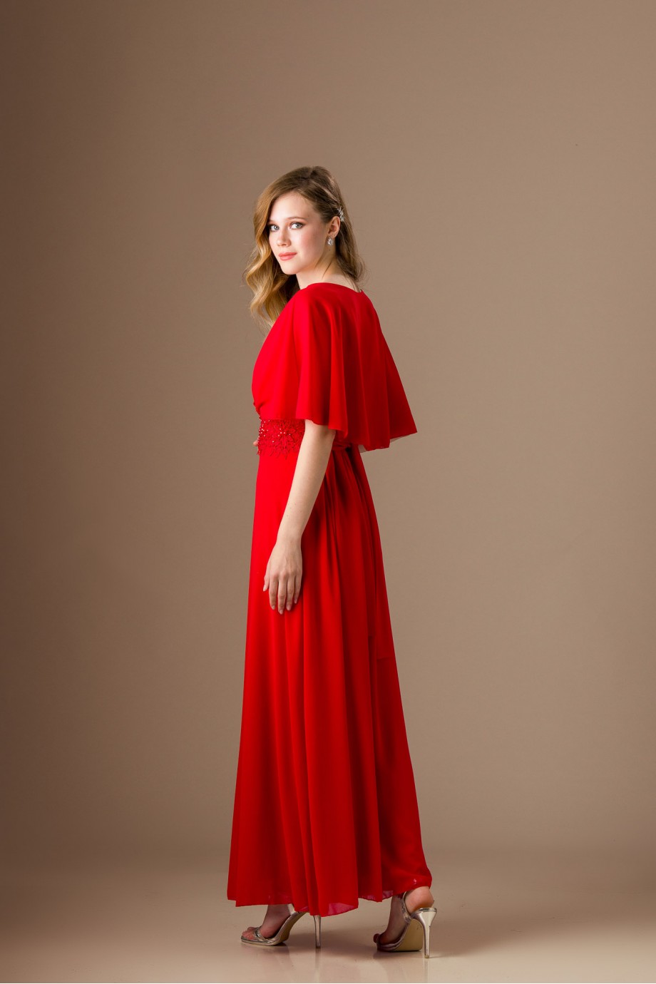 Μακρύ κόκκινο φόρεμα με ενσωματωμένο μπολερό