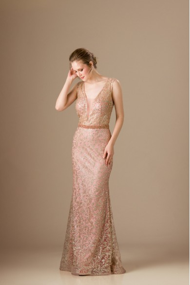 Μακρύ nude φόρεμα με glitter Μακρύ nude φόρεμα με glitter