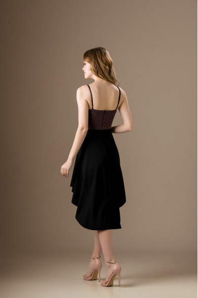 Κοντό μοβ φόρεμα με glitter Κοντό μοβ φόρεμα με glitter