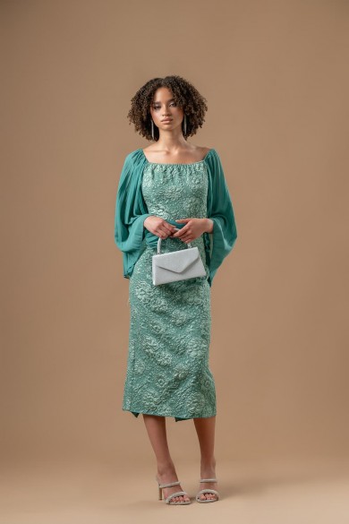 Κοντό πράσινο φόρεμα με τετράγωνο ντεκολτέ και πλισέ μανίκια