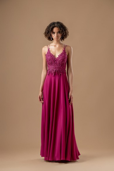 Μακρύ φόρεμα magenta με δαντέλα και κεντημένες παγιέτες